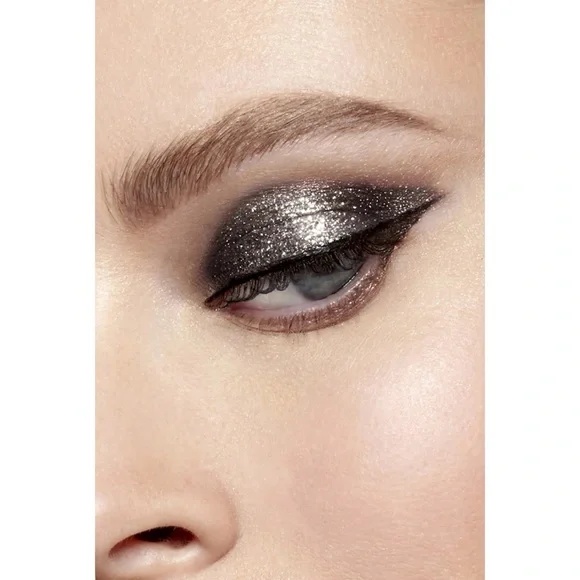 NIB Glitter & Glow Liquid Eye Shadow Molten Midnightght - Picture 3 of 7